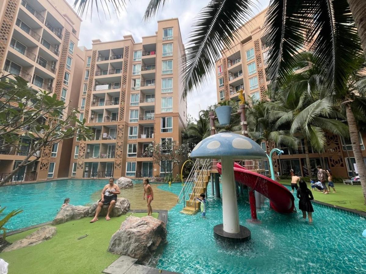 Atlantic Condo Grace Praia de Jomtien Exterior foto