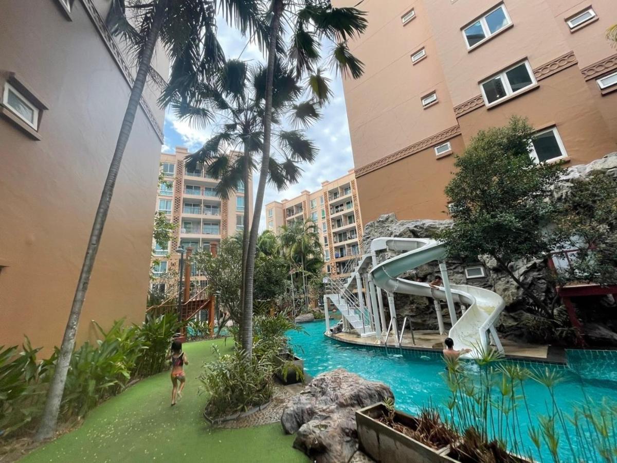 Atlantic Condo Grace Praia de Jomtien Exterior foto