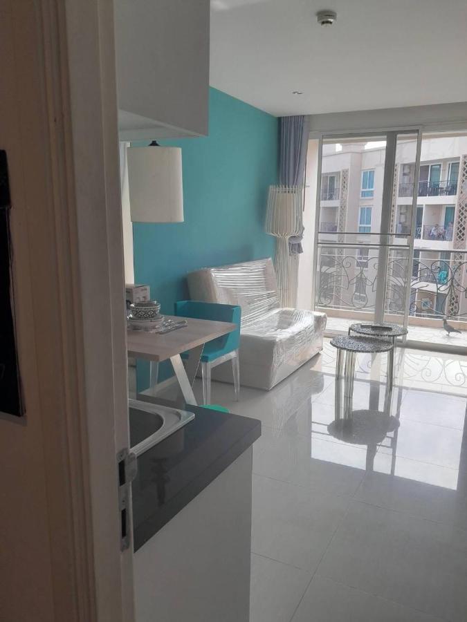 Atlantic Condo Grace Praia de Jomtien Exterior foto