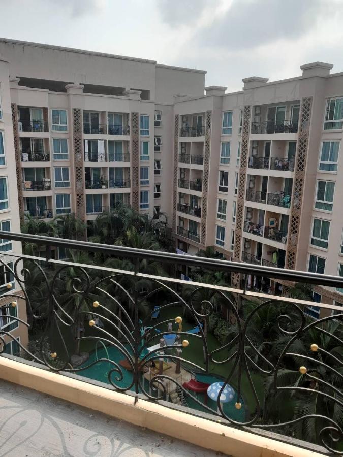 Atlantic Condo Grace Praia de Jomtien Exterior foto